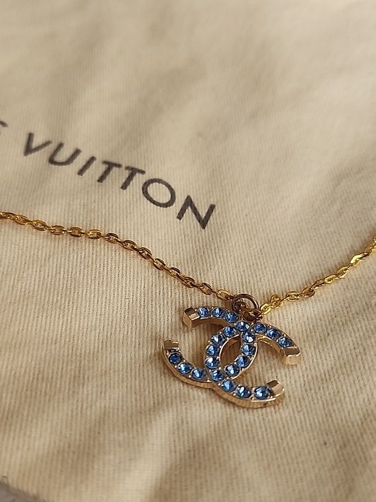 Louis Vuitton Jewelry - Chanel Unbranded Necklace With Louis Vuitton Dust Cover